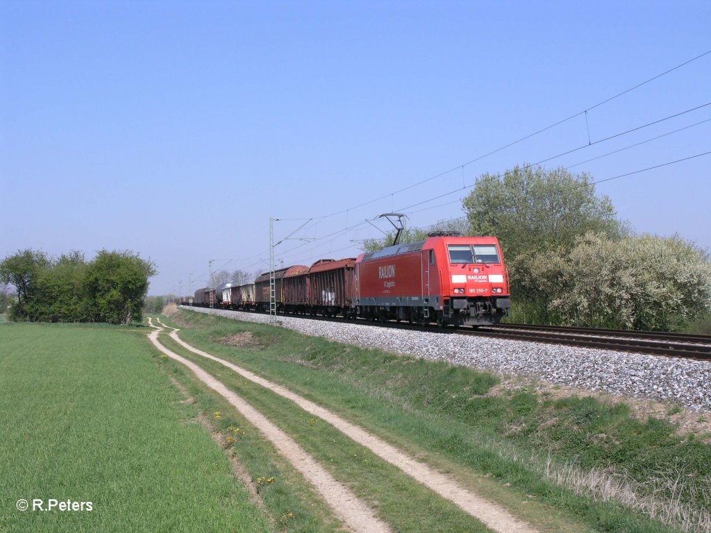 185 255-7 mit gemischten Gterzug bei Moosham. 21.04.11