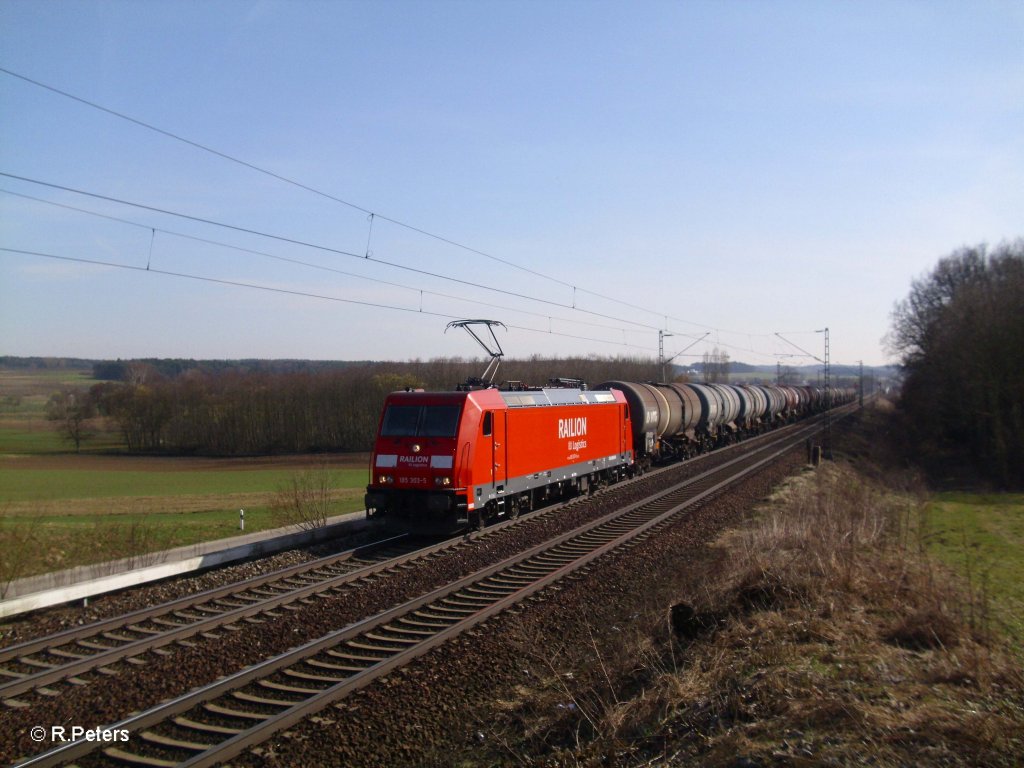 185 303-5 mit Kesselzug bei Fahlenbach. 24.03.11