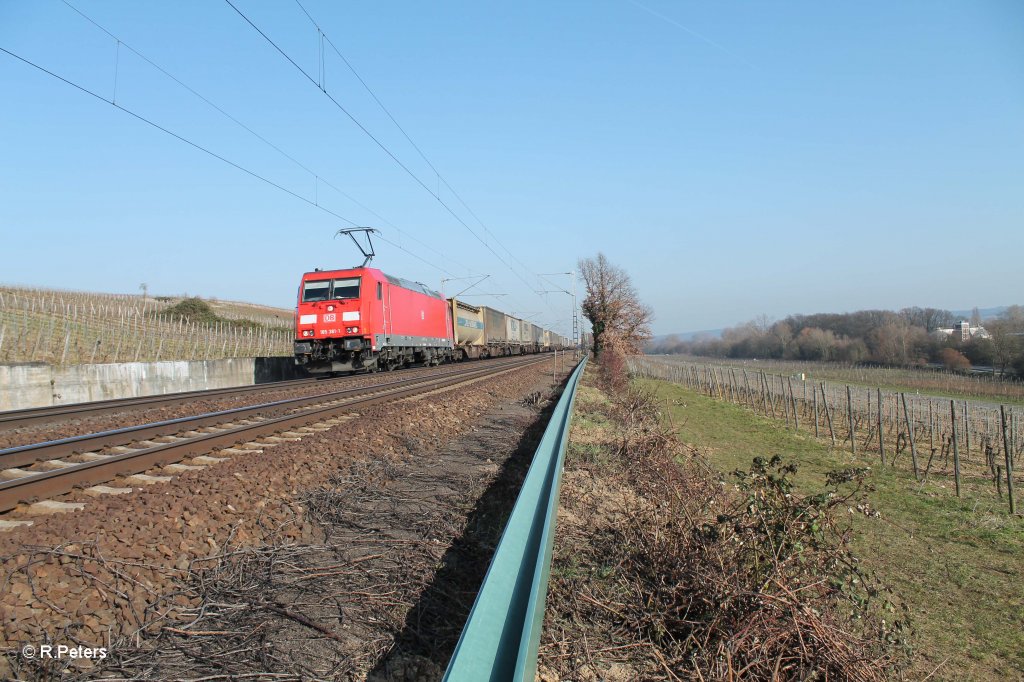 185 381-1 mit dem Wenzel bei Hattenheim am Rhein. 05.03.13