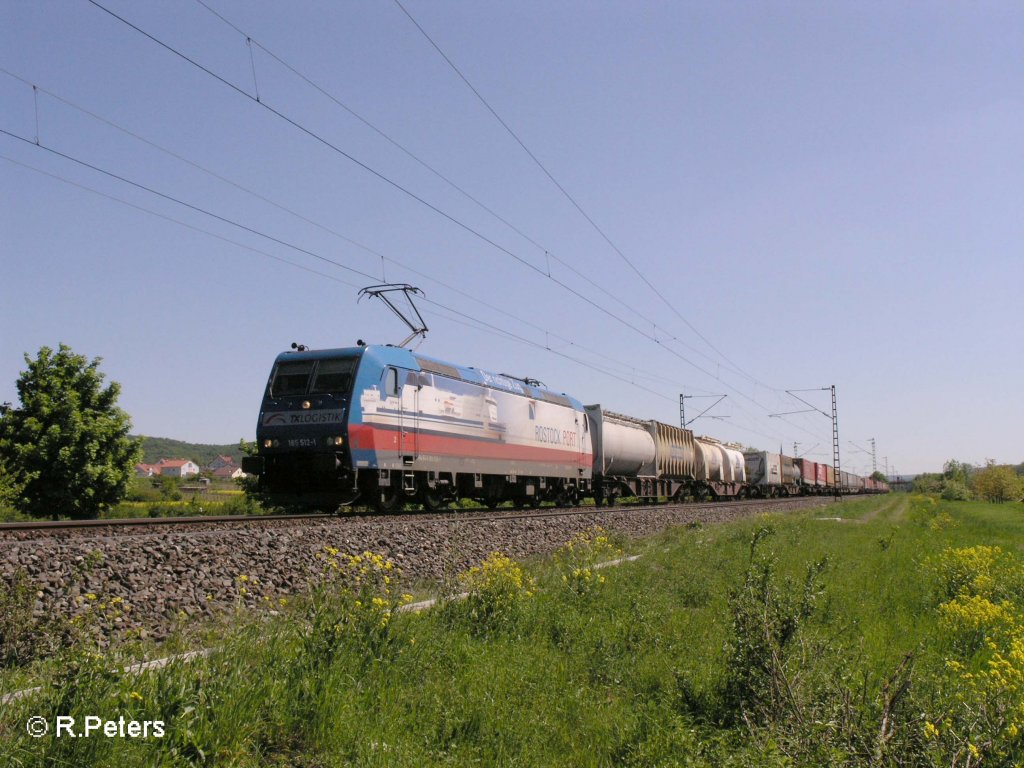 185 512-1 zieht ein Intermodalzug durchs Maintal bei Thngersheim. 10.05.08