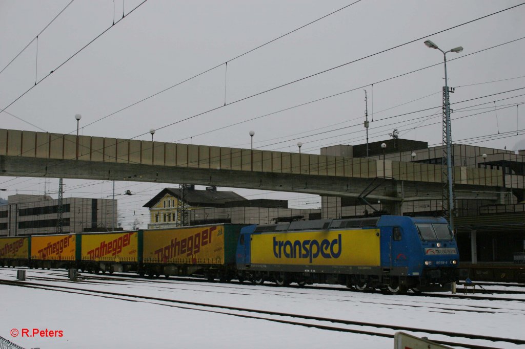 185 518-8 mit Sattelauflieger Transped in A-Kufstein. 04.02.12