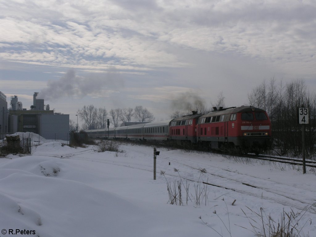 218 196+456 fahren mit dem IC2012 Leipzig in Memmingen ein. 17.02.10