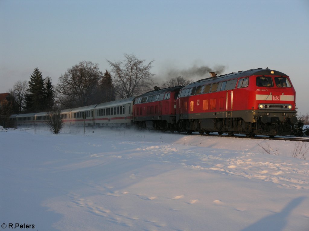 218 456 + 489 zieht bei Kempten den RE 2013 nach Oberstorf. 21.02.10