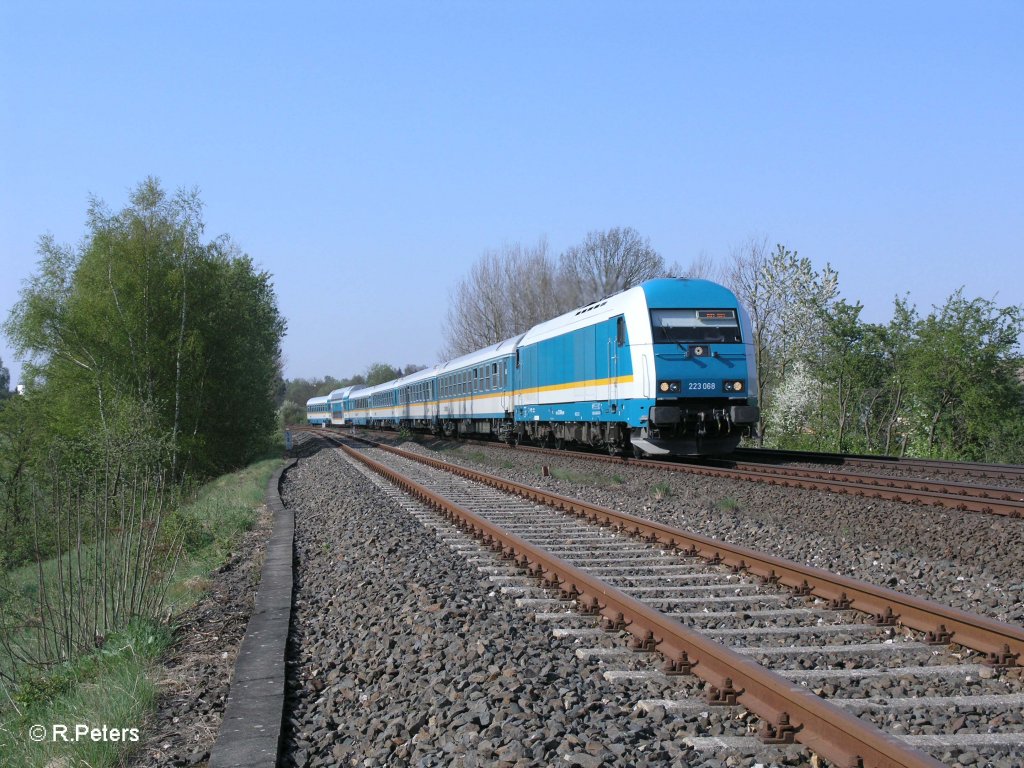 223 068 mit ALX84102 nach Hof in Schnfeld. 25.04.11