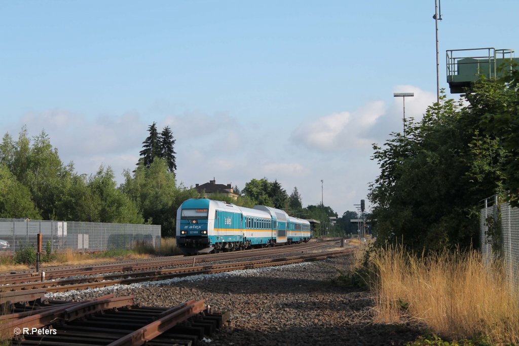 223 069 mit dem ALX84109 Hof - Mnchen bei der durchfahrt in Wiesau. 30.07.13