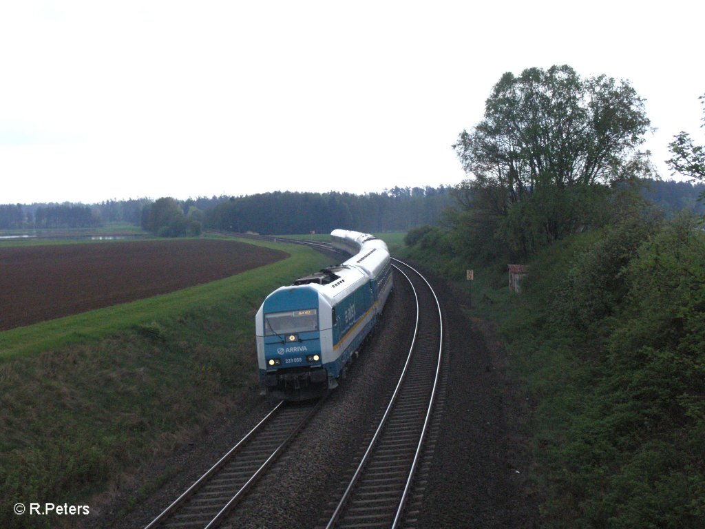 223 069 zieht bei Oberteich den ALX37976 nach Hof. 30.04.09
