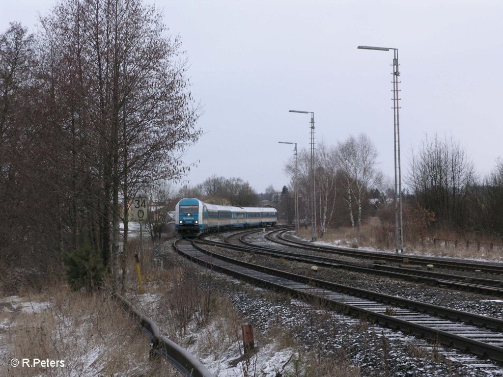 223 069 zieht bei Wiesau/Oberpfalz den ALX37977 nach Mnchen durch die Kurve. 25.03.09
