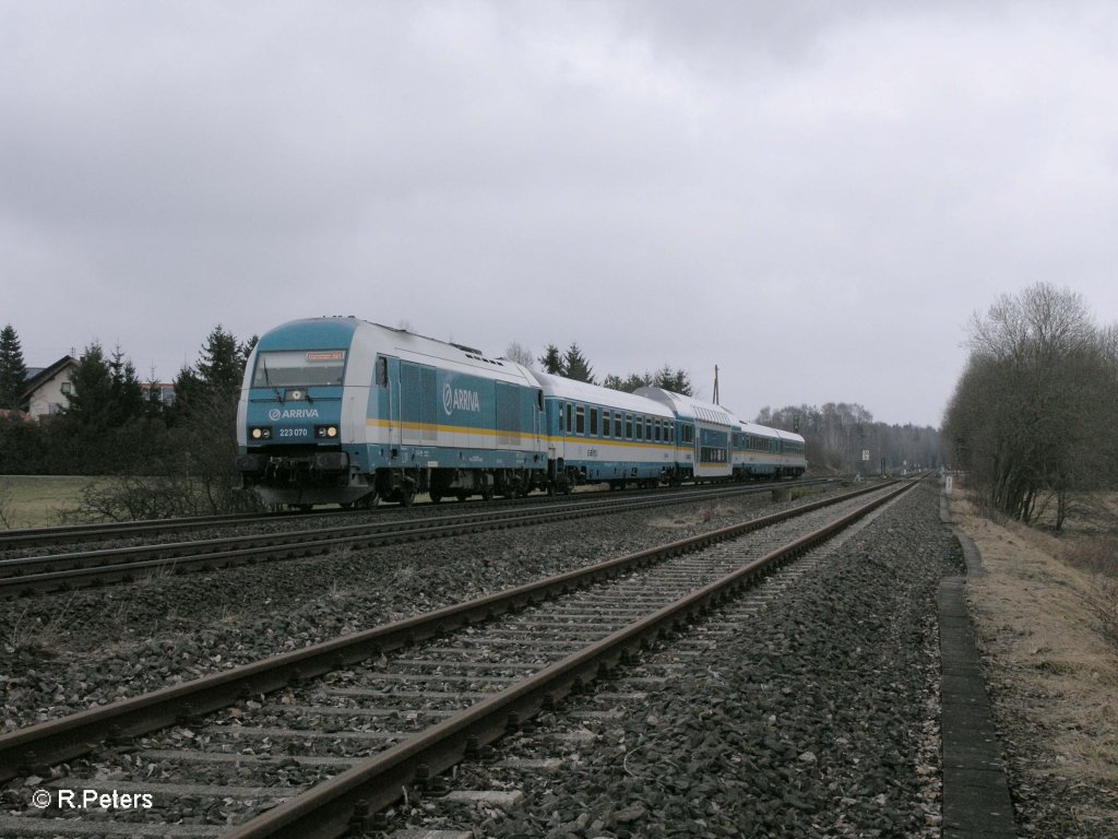 223 070 mit ALX84111 nach Mnchen bei Schnfeld. 19.03.11