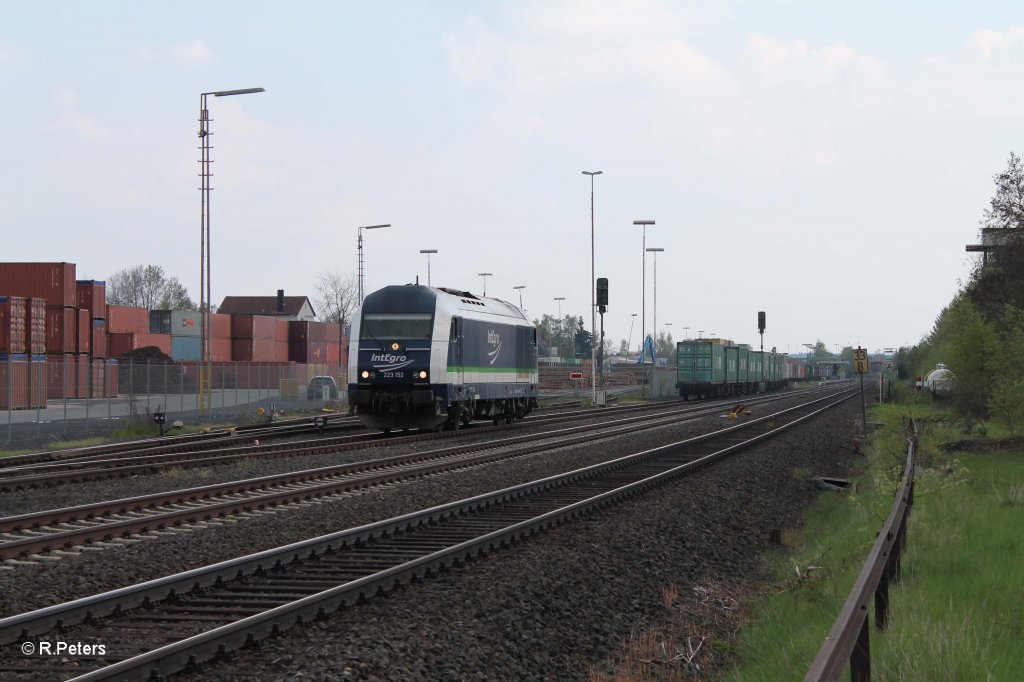 223 152 beim Umsetzen von Gleis 4 weg