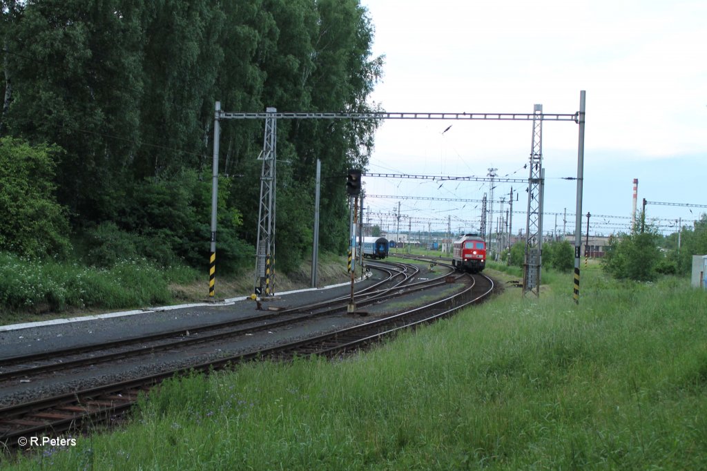 233 521-4 verlsst Cheb nach Deutschland. 14.06.13