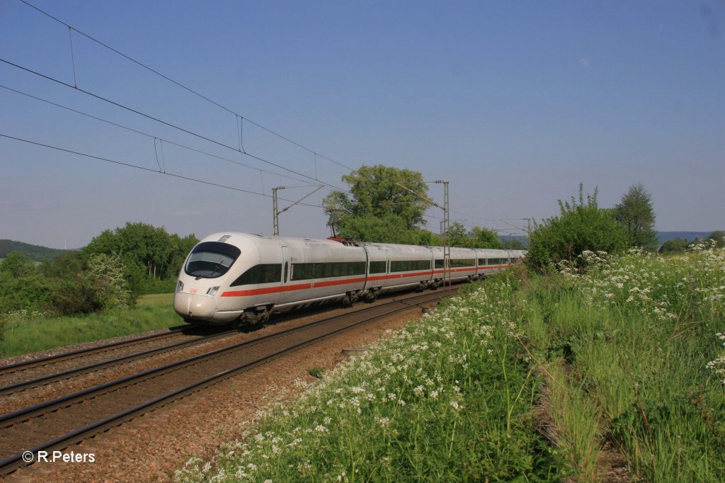 411 017-7 „Erlangen“ + 411 052-4 „Travemnde“ als ICE 90 Wien - Hamburg bei Plling. 13.05.11
