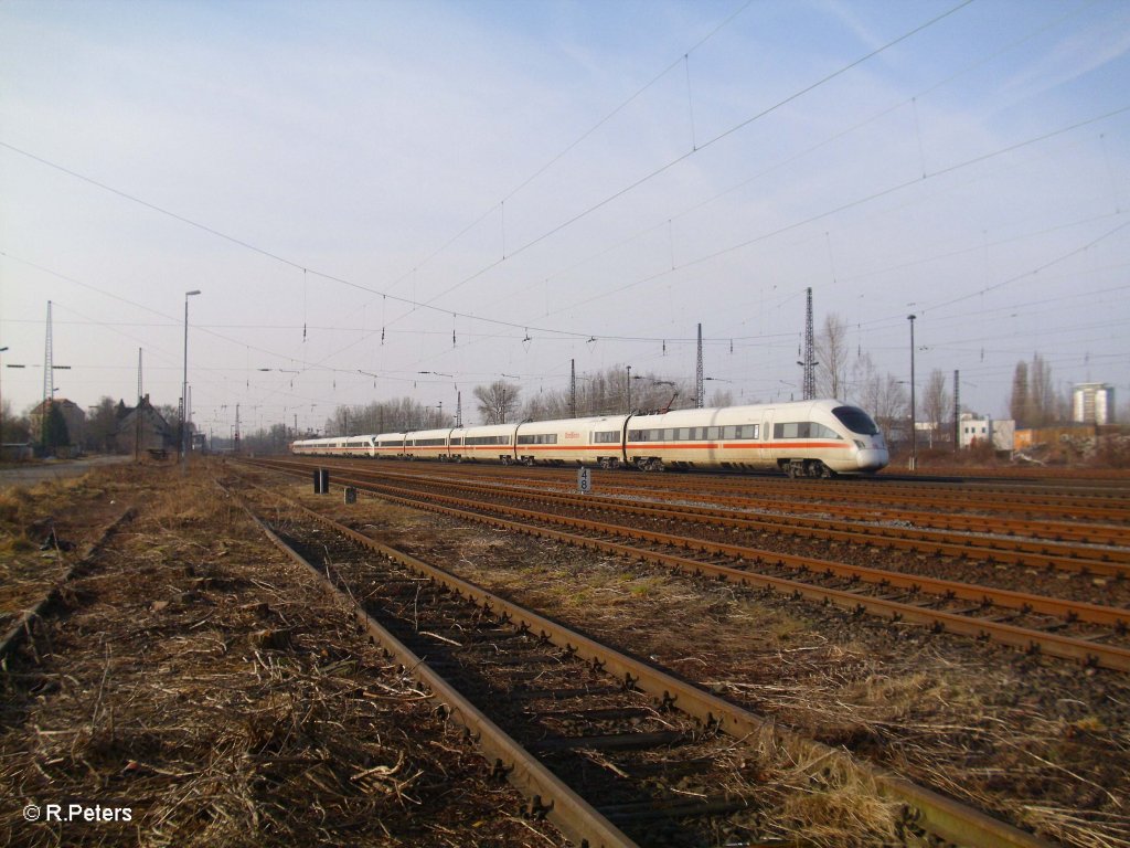 415 003-3  Altenbecken  + 415 020-7  Gotha  ziehen durch Leipzig Schnefeld. 12.03.11