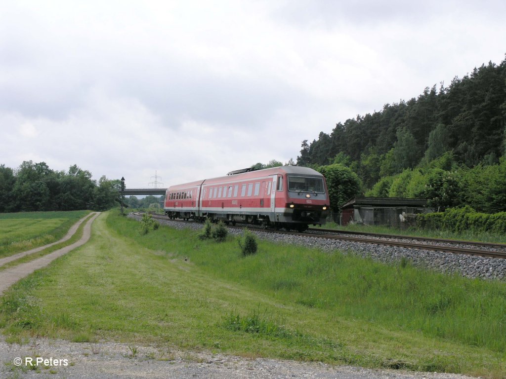 610 008 bei Richt bei Schwandorf als RE3556 nach Nrnberg. 26.05.10