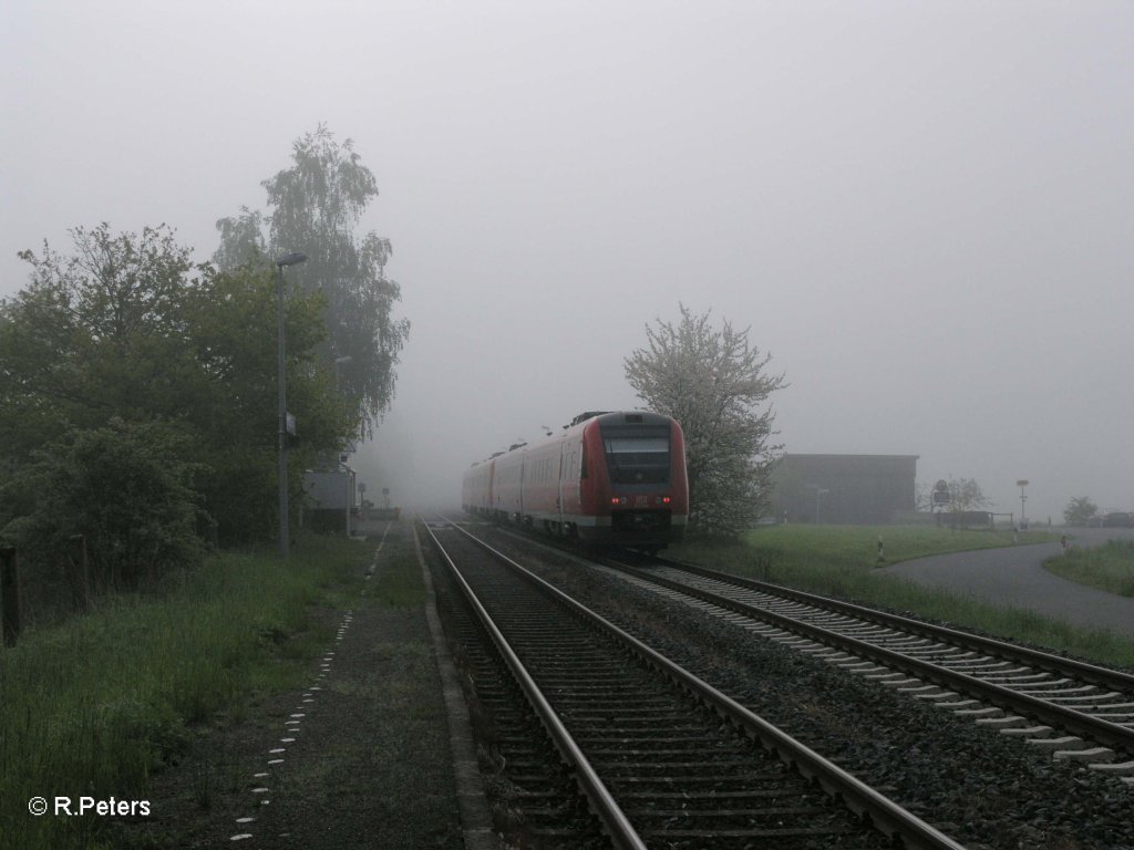 612 055 hngt hinter 612 652-8 als Re3023/3003 nach Hof. 22-05.10