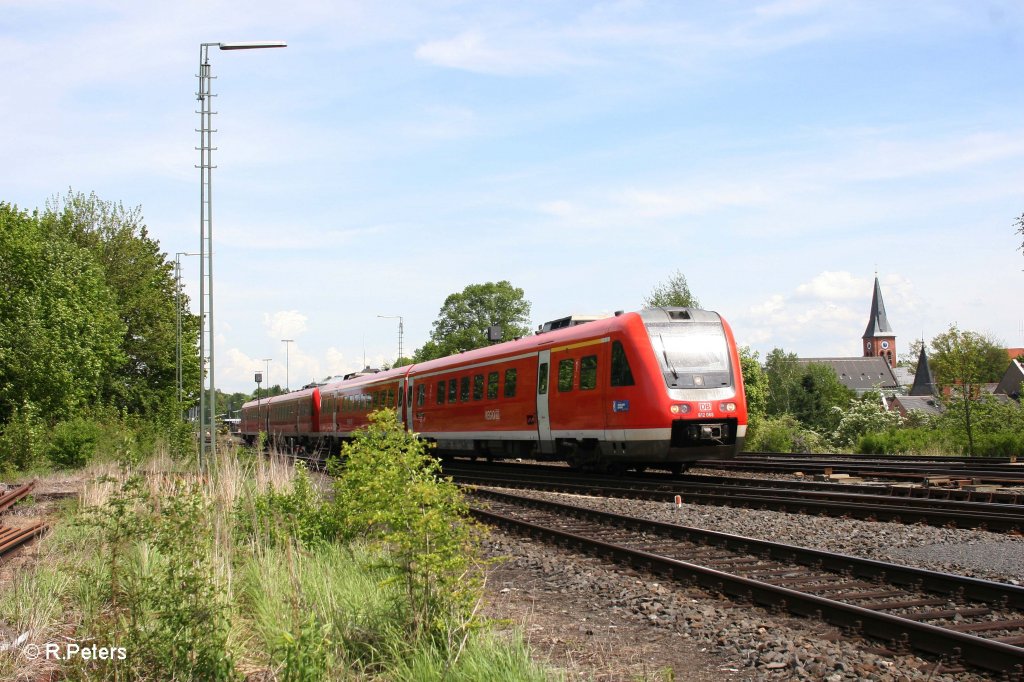 612 066-1 verlsst Marktredwitz als RE3456 Dresden - Nrnberg. 11.05.12