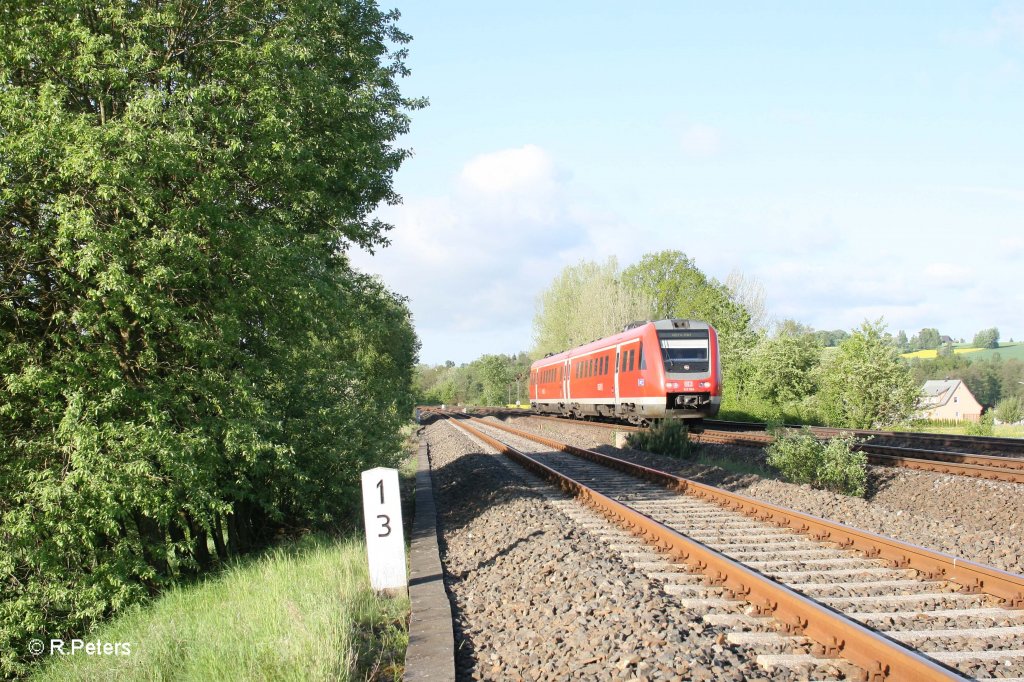 612 594 als RE3692 Regensburg - Gera bei Schnfeld. 13.05.12