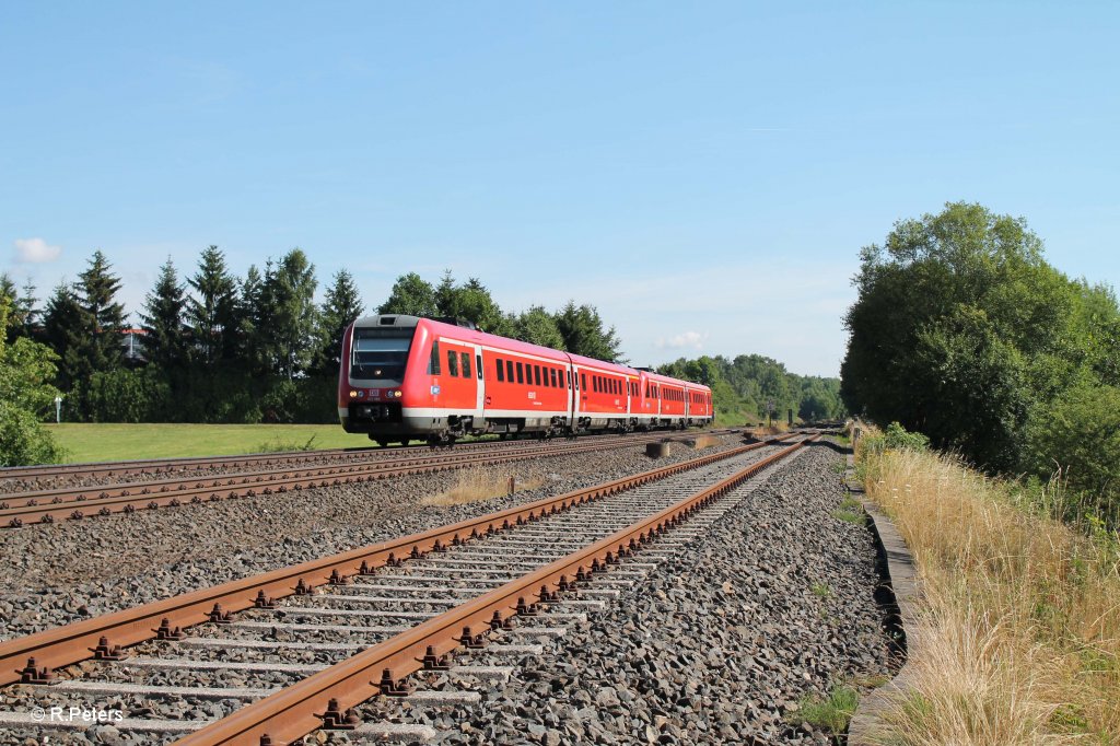 612 980-3 + 612 153-7 als umgeleiteter Franken-Sachsen-Express IRE 3086 Dresden - Nrnberg bei Schnfeld. 01.08.13