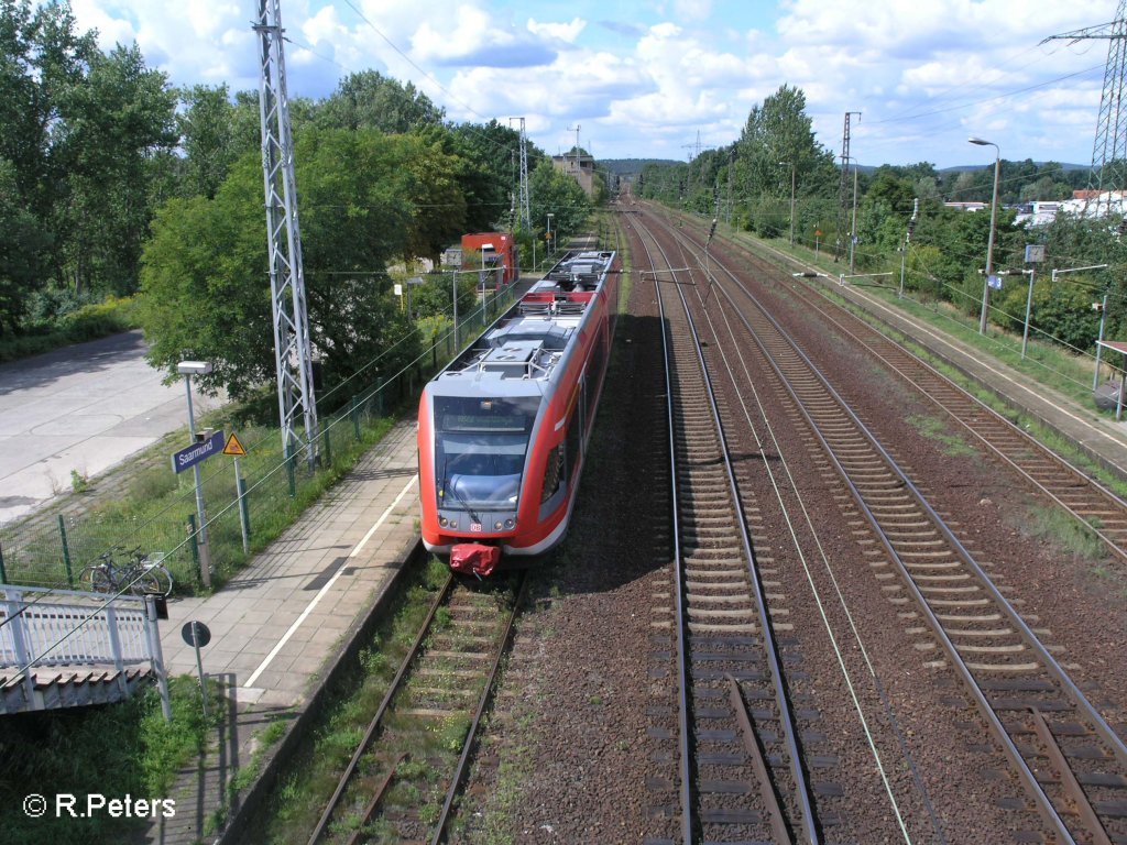 Ein 646 von Oben welcher Saamund mit einer RB 22 Berlin-Schnefeld erreicht hat. 17.08.08