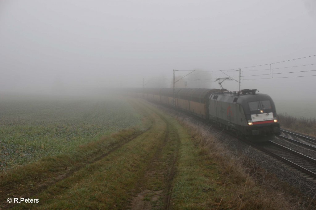 ES64 U2-029 mit einem BMW-zug bei Dettenhof. 17.11.12