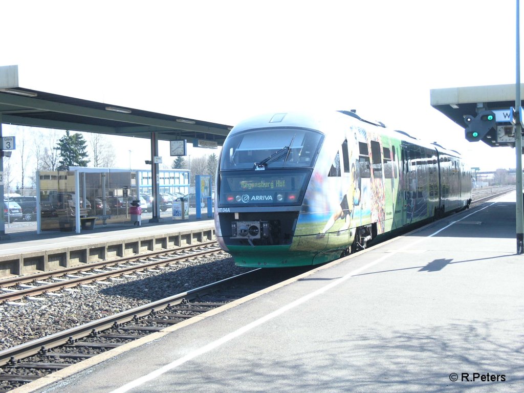 Leider eine berbelichtet Aufnahme von VT04 in Wiesau/Oberpfalz. 03.04.09