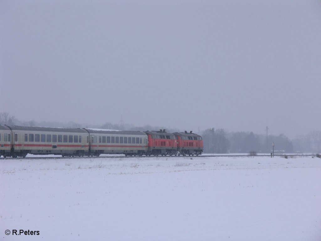 Nachschuss von 2 218er mit ihren IC kurz vor Memmingen. 24.02.09