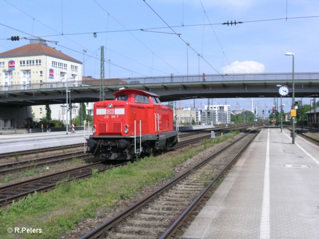 Nachschuss von 212 310-7 bei durchfahrt von Regensburg HBF. 09.05.09