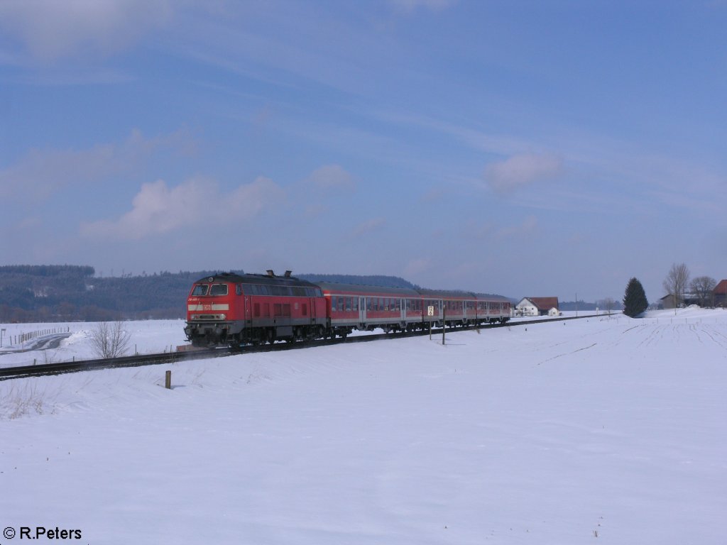 Nachschuss von 218 485-1 mit einer RB Ulm bei Aichstetten. 21.02.10