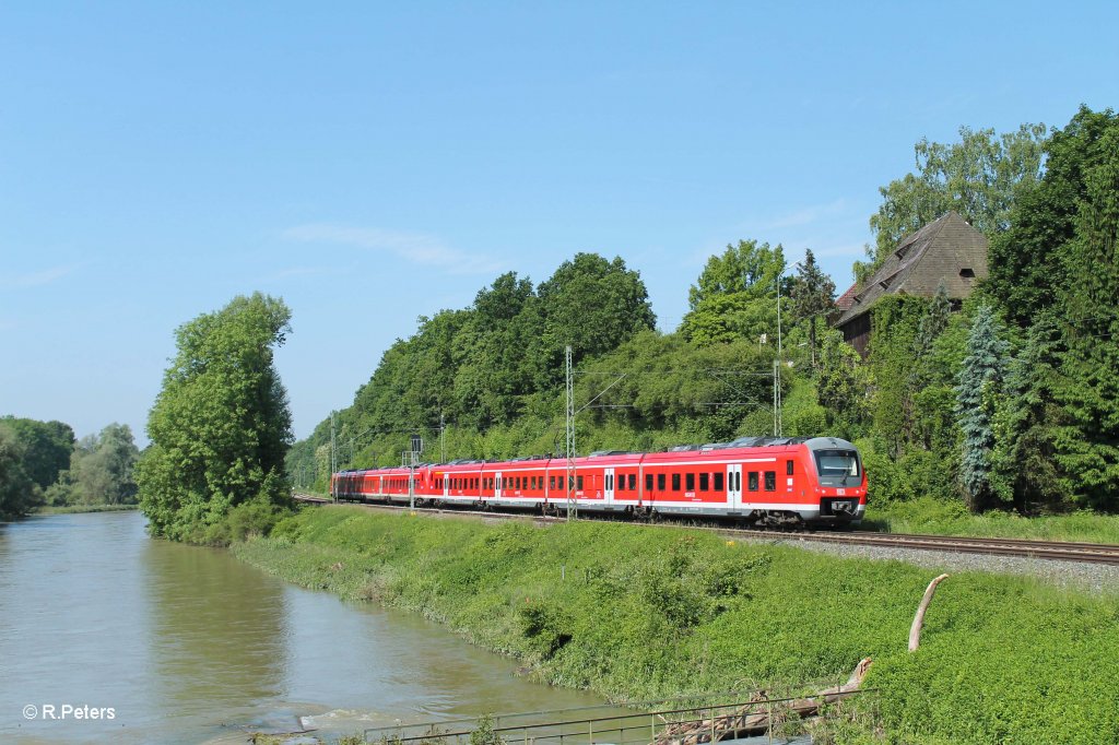 Nachschuss von 440 044-6 als RE4063 Passau - Landshut - Mnchen bei Volkmannsdorf. 08.06.13