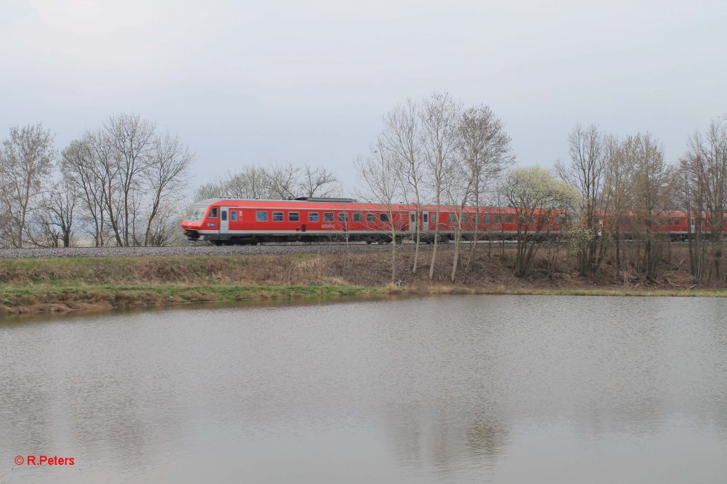 Nachschuss vom RE3696 Regensburg - Hof sdlich von Wiesau. 22.04.13