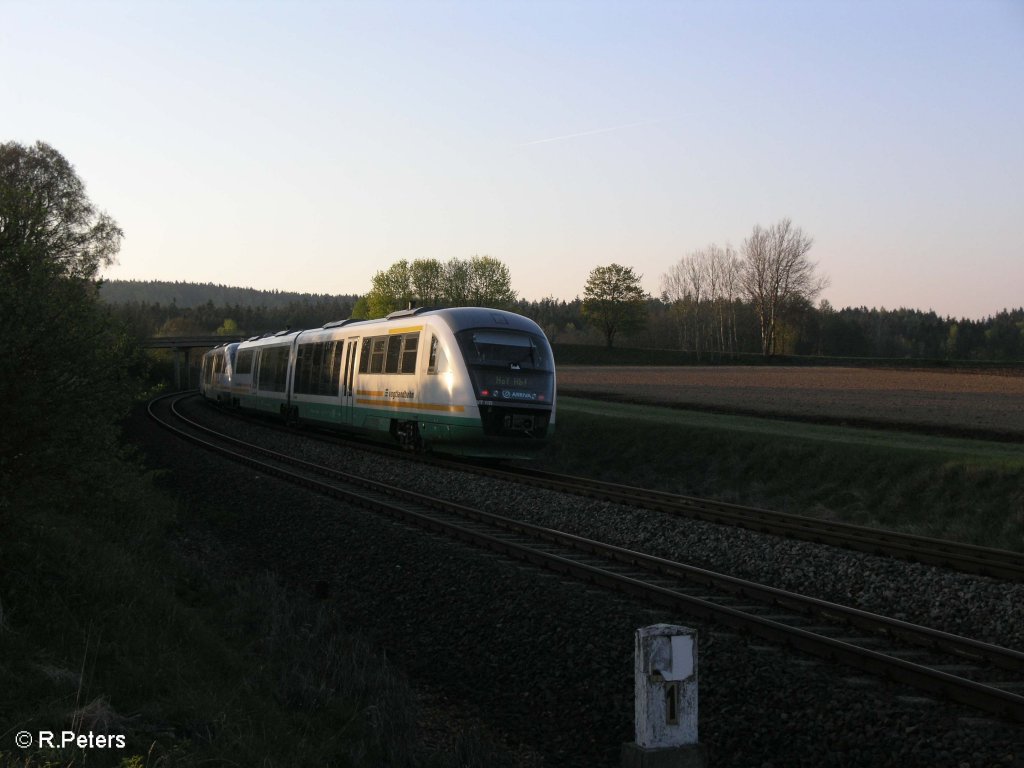 Nachschuss von VT26 + VT11 bei Oberteich. 21.04.09