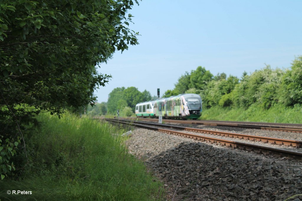 Vertrumter Blick auf das VBG Doppel nach Regensburg und VT04 bei Schnfeld. 13.06.13