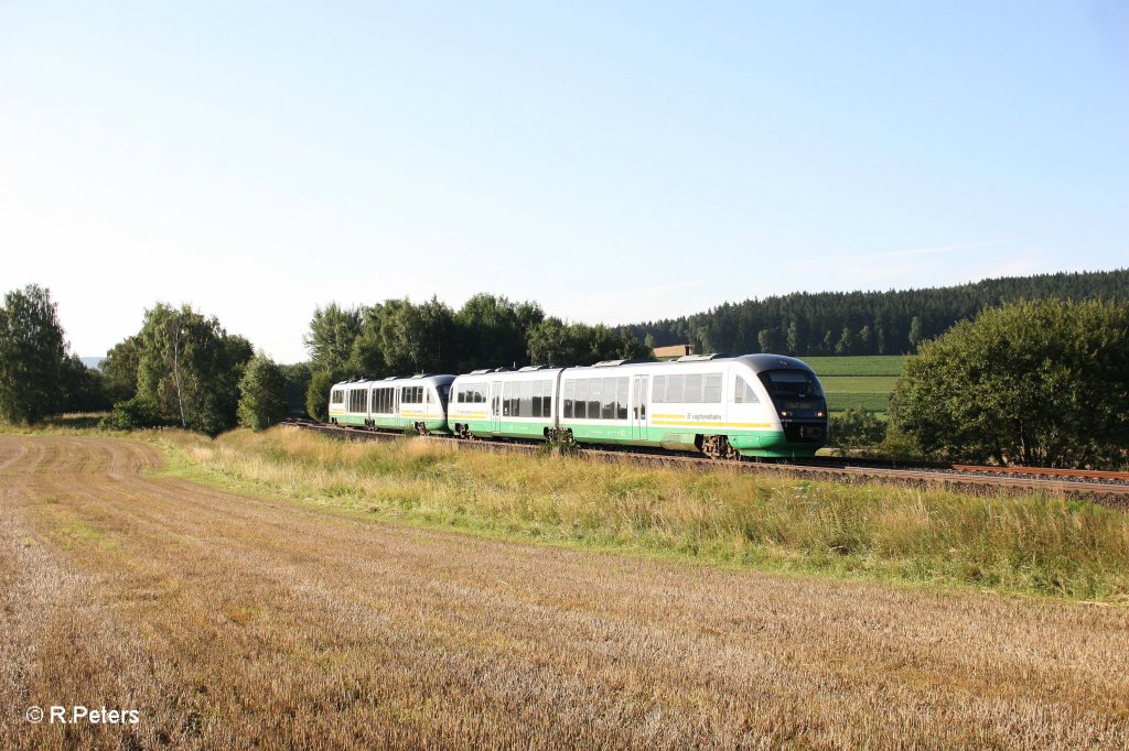 VT03 + VT12  Landkreis Tirschenreuth  als VBG81104 Schwandorf - Hof bei Unterthlau. 23.07.11