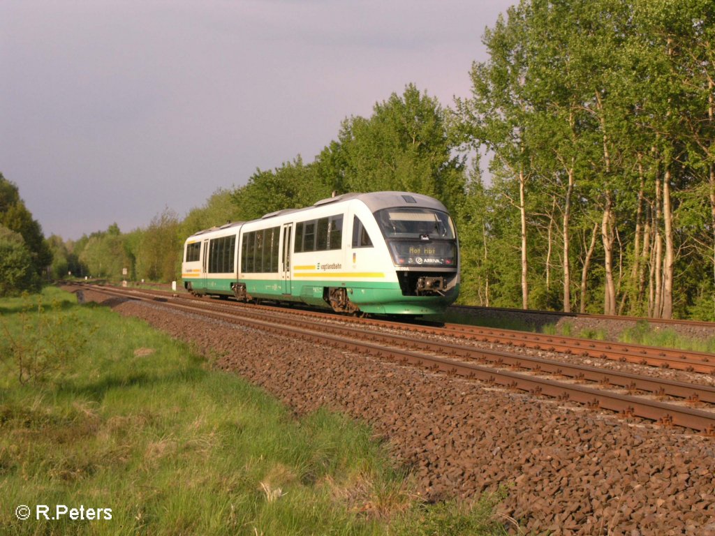 VT09 bei Schnfeld mit VBG86566 nach Hof. 14.05.08