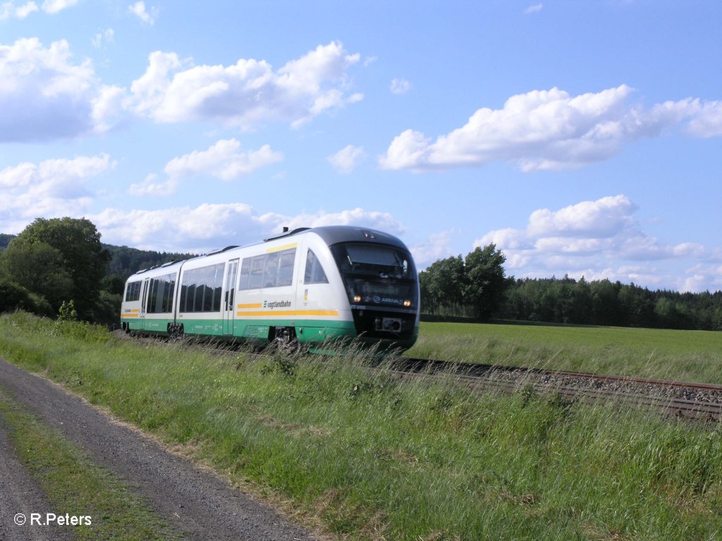 VT09 rollt bei Oberteich als VBG86569 nach Schwandorf. 10.06.09
