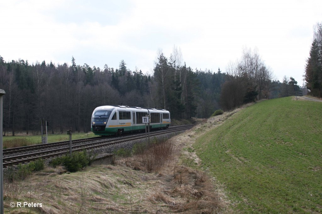 VT15 als VBG81118 Schwandorf - Hof bei Escheldorf. 04.04.12