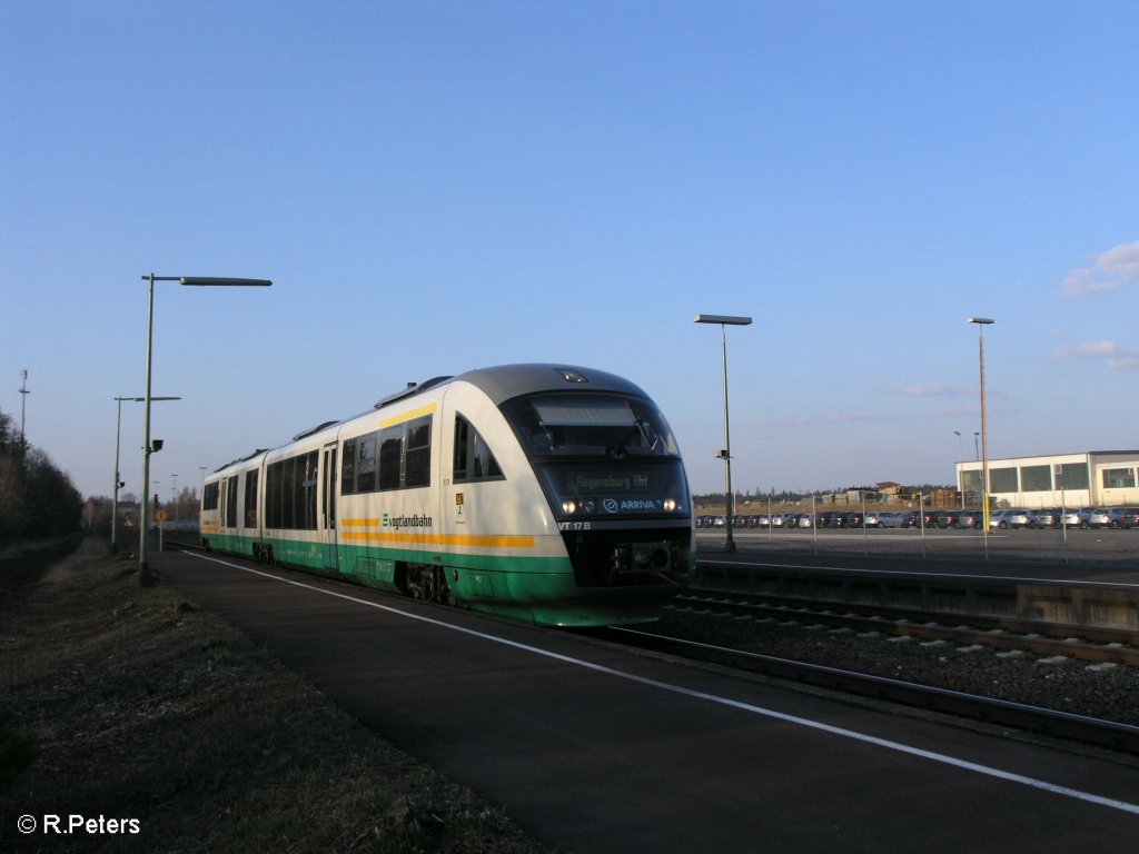 VT17 erreicht Wiesau/Oberpfalz mit der VBG86571 nach Regensburg. 03.04.09

