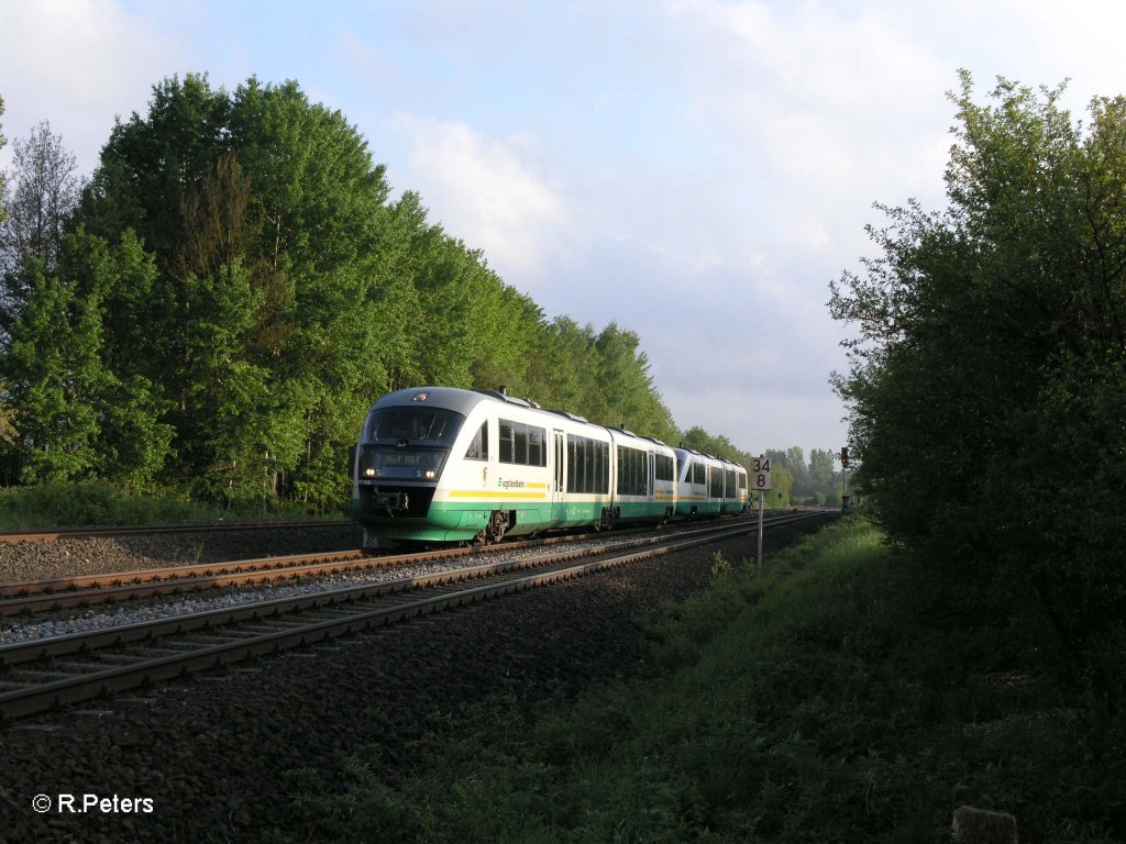 VT19 „Landkreis Wunsiedel im Fichtenhlzer“ + VT03 als VBG81128 Schwandorf - Hof bei Schnfeld. 12.05.11