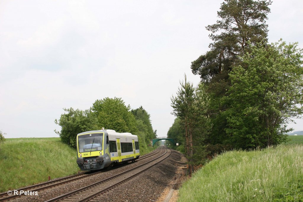 VT650.705 als ag84540 Mrktredwitz - Kirchenlaibach bei Waldershof. 31.05.12