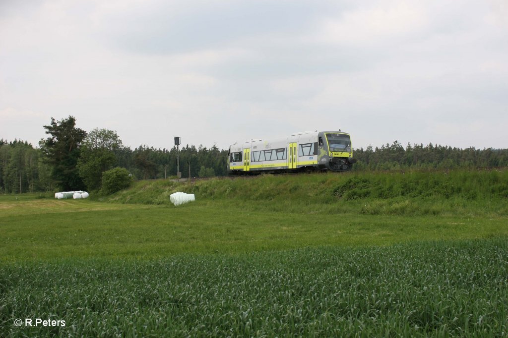 VT650.713 als ag84535 Kirchenlaibach - Marktredwitz bei Waldershof. 31.05.12