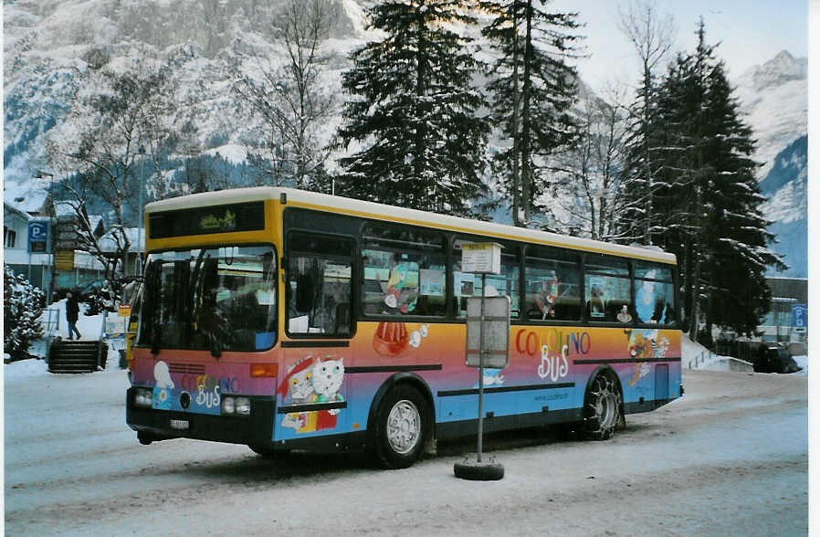 (082'015) - AVG Grindelwald - Nr. 19/BE 363'305 - Vetter am 24. Dezember 2005 beim Bahnhof Grindelwald