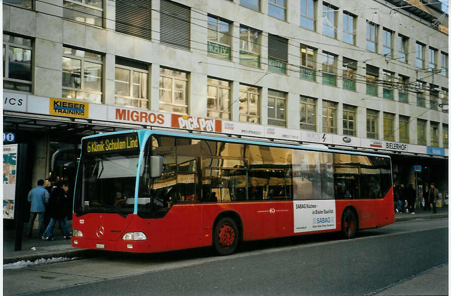 (082'505) - VB Biel - Nr. 123/BE 560'123 - Mercedes am 6. Januar 2006 in Biel, Guisanplatz