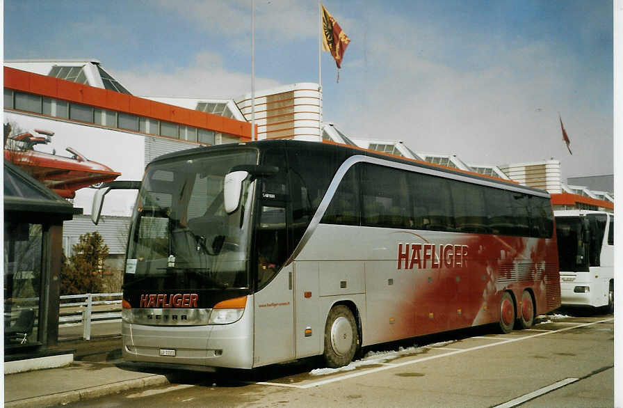 (083'524) - Hfliger, Sursee - Nr. 84/LU 11'311 - Setra am 6. Mrz 2006 in Genve, Palexpo