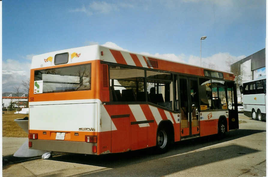 (083'613) - Dupraz, Genve - Nr. 58/GE 96'100 - Neoplan am 6. Mrz 2006 in Genve, Palexpo