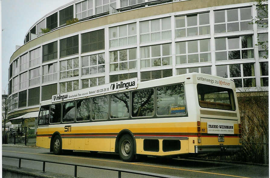 (084'313) - STI Thun - Nr. 52/BE 396'552 - Saurer/R&J am 25. April 2006 bei der Schifflndte Thun