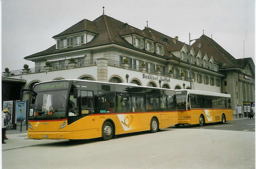 (084'429) - Moser, Teuffenthal - BE 60'582 - Van Hool (ex Burri, Teuffenthal) am 29. April 2006 beim Bahnhof Thun