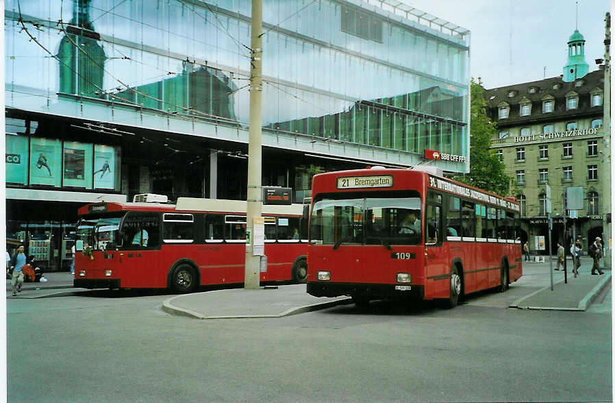 (085'701) - Bernmobil, Bern - Nr. 109/BE 500'109 - Volvo/R&J am 28. Mai 2006 beim Bahnhof Bern 