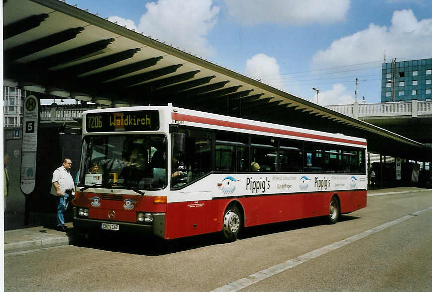 (087'135) - OVS Sexau - EM-S 147 - Mercedes am 8. Juli 2006 beim Bahnhof Freiburg