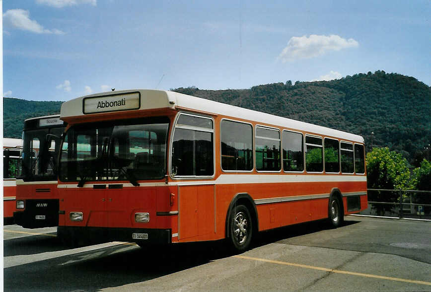 (088'515) - AMSA Chiasso - Nr. 15/TI 145'615 - Saurer/Hess am 2. August 2006 in Balerna, Garage