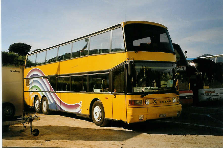 (090'031) - Aus der Schweiz: Ptzel, Etzgen - AG 256'333 - Setra am 7. Oktober 2006 in Calella, Parkplatz