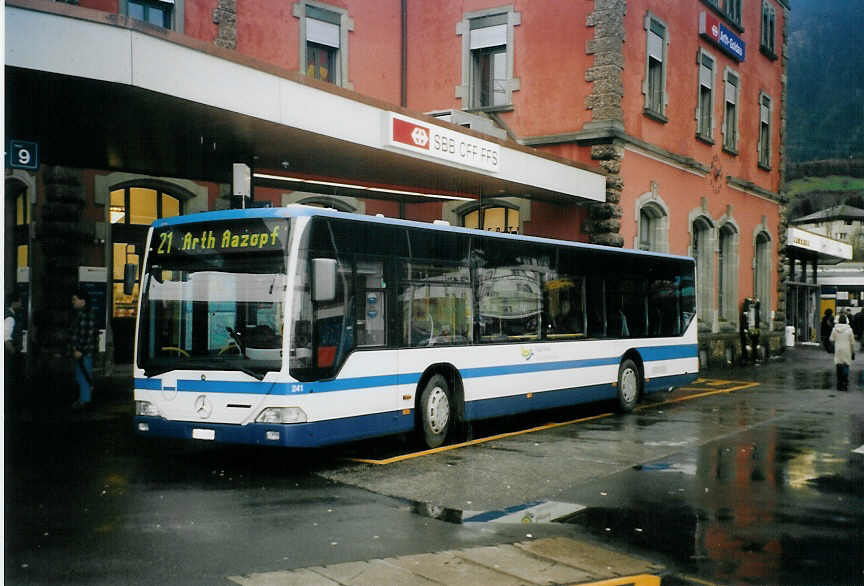 (091'321) - Auf der Maur, Steinen - Nr. 241/SZ 4638 - Mercedes (ex Nr. 215) am 1. Januar 2007 beim Bahnhof Arth-Goldau